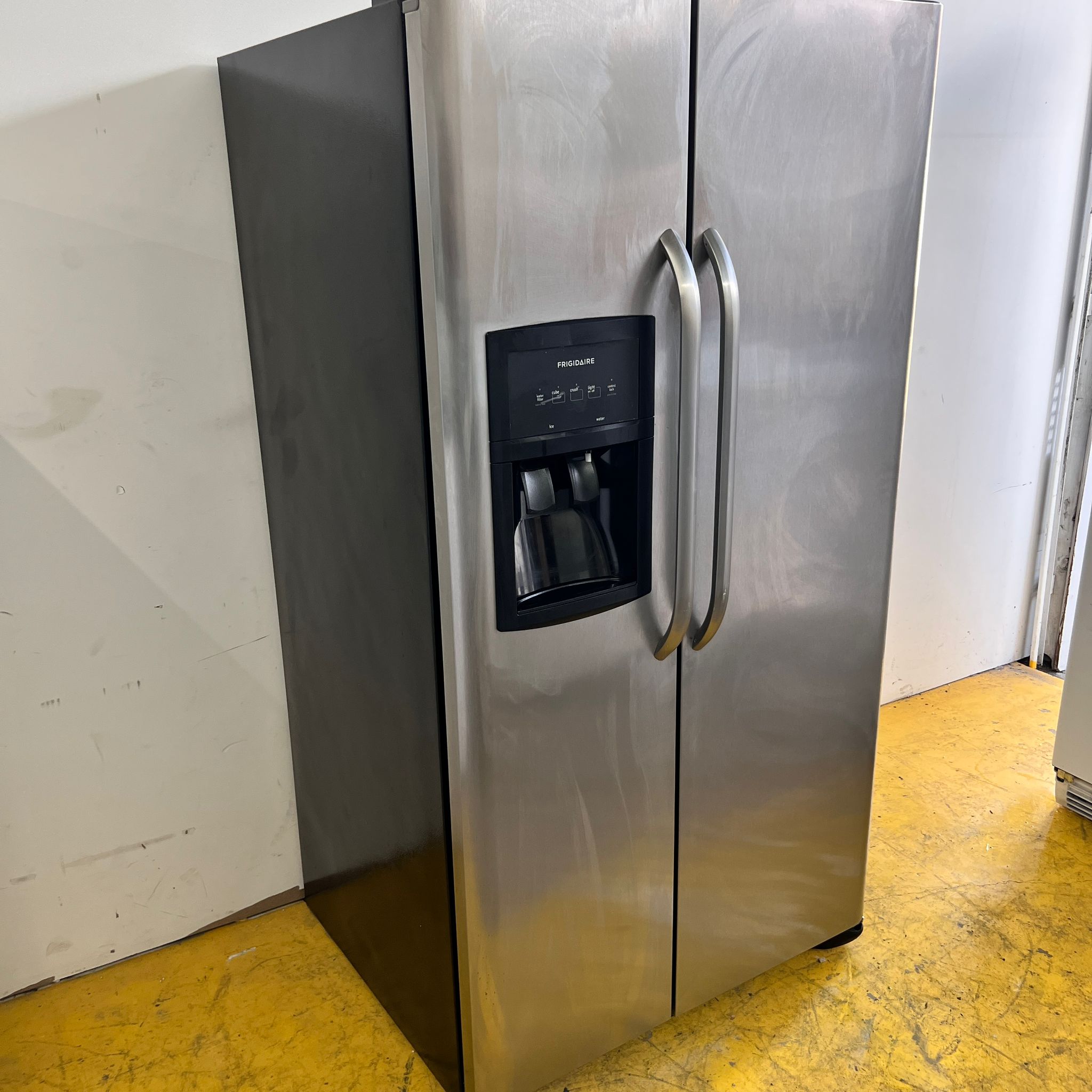 Frigidaire Stainless Steel Refrigerator Frigidaire Stainless Steel Refrigerator